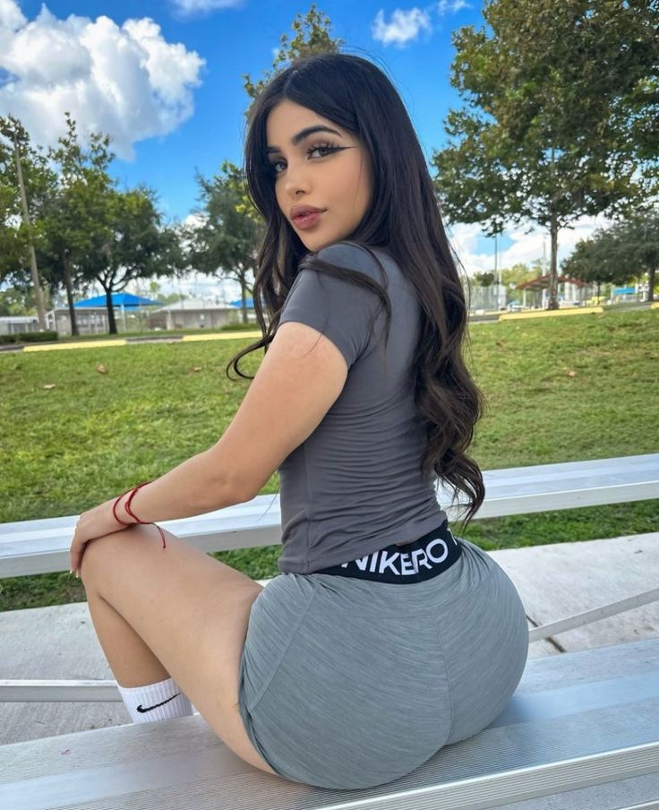 Alina Rosee 🔞 tweet media