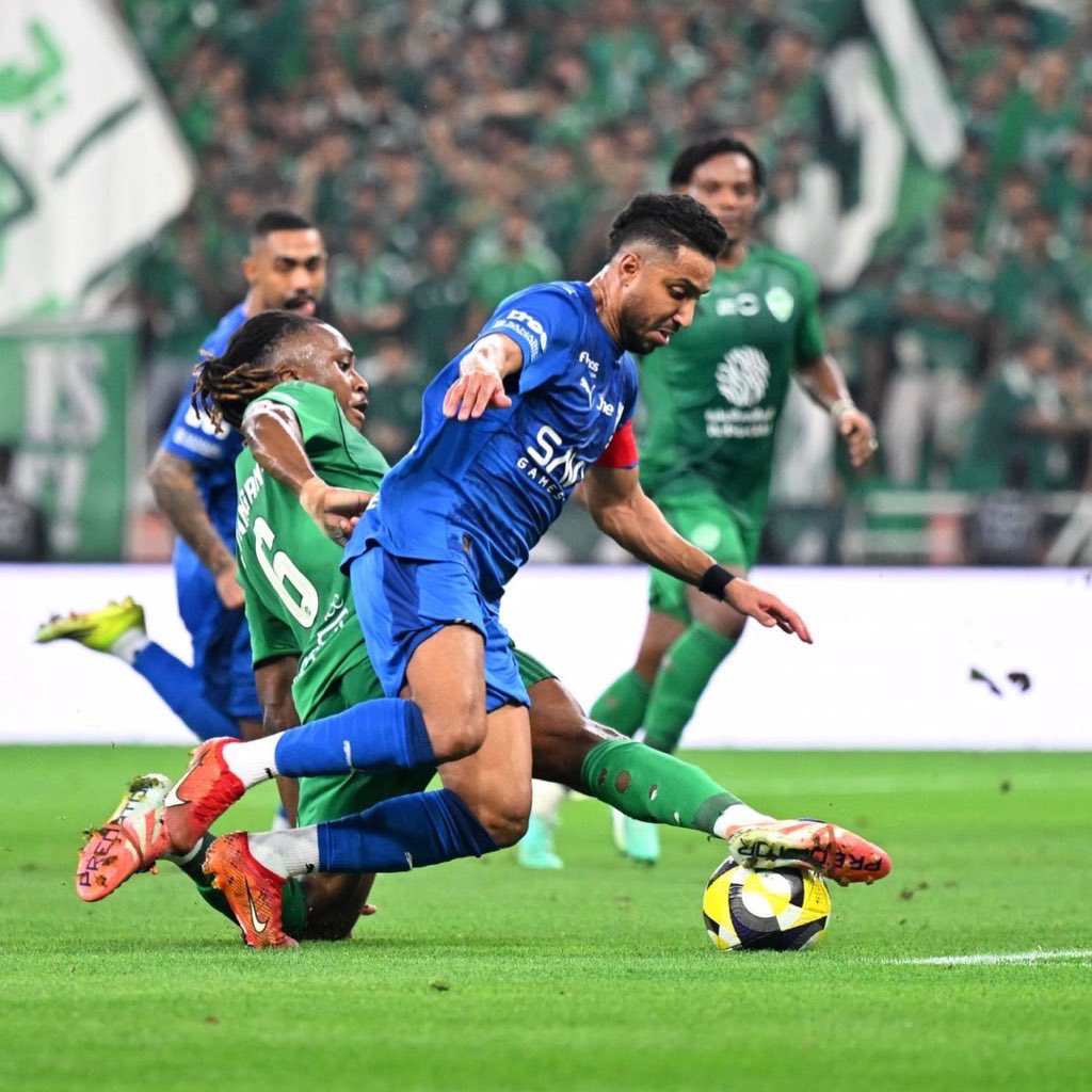 يـزن tweet media