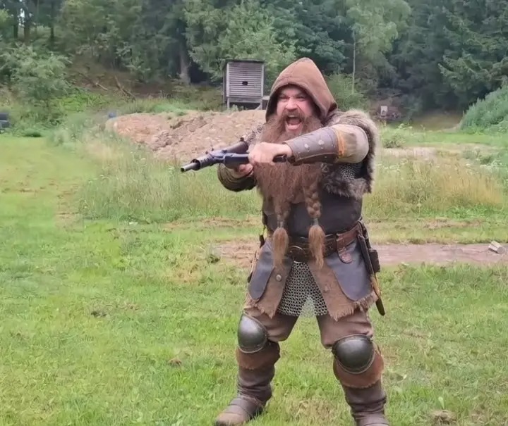 Liberal frog 🚗 tweet media