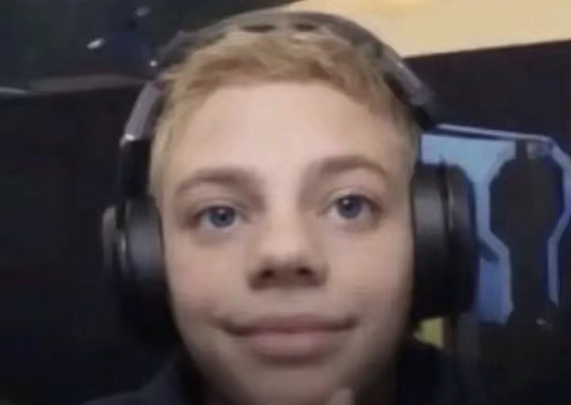 godse 🚩 tweet media