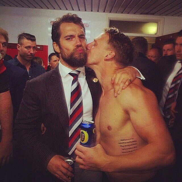 Male Central tweet media