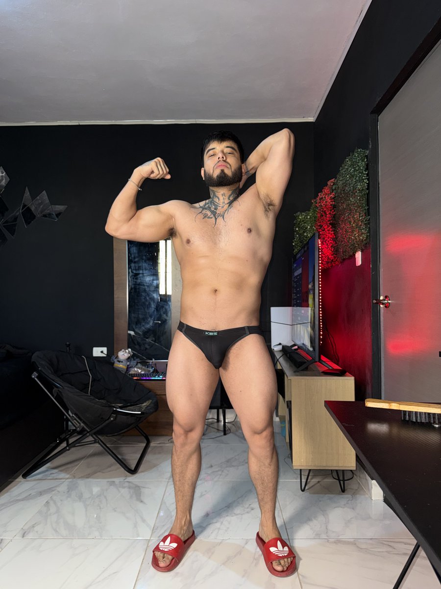 arzyz tweet media