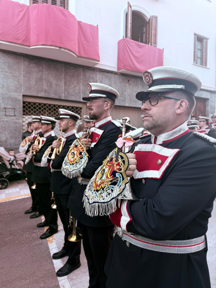 AmEstrellaJaen's tweet image. 🎼 El Santo Reino
🎼 En tu Mayor Dolor
🎼 Señor de la Piedad
🎼 Salud de San Bernardo

#Campillos #SuenaLaEstrella #MiércolesSanto2026 @cofradiadulceno