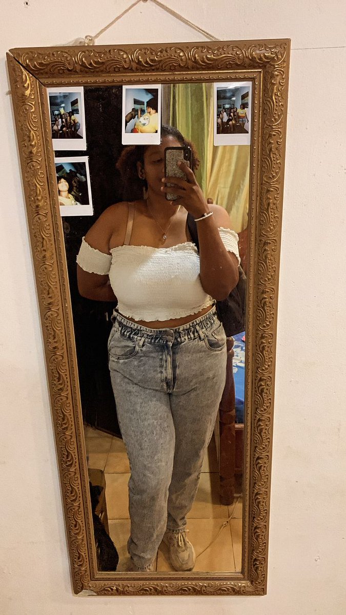 Y a n i z a🍒 tweet media