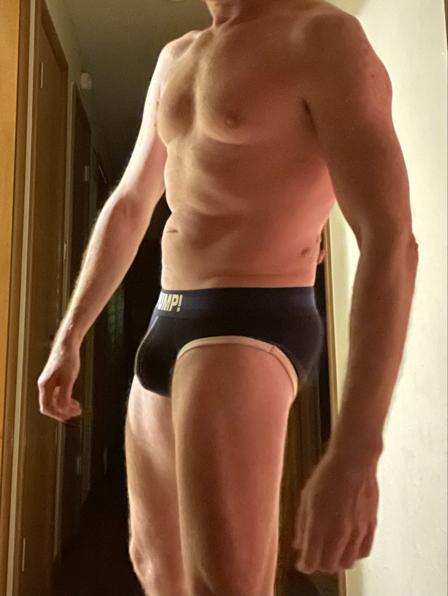 oskar_maxx's tweet photo. Don’t tell anyone at the Denver Eagle that I have these undies now. https://t.co/yp9ZvEhkuB