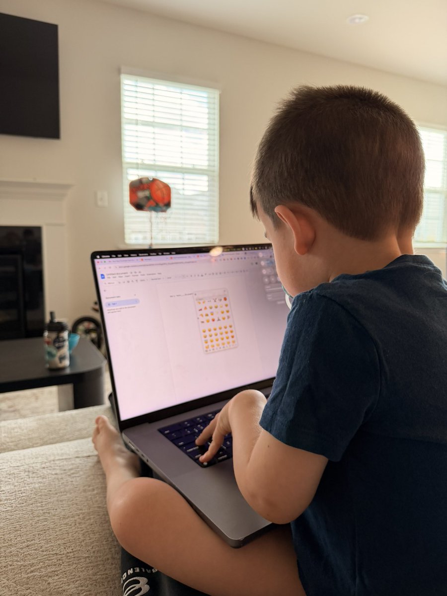 Gigi 🇻🇪 tweet media