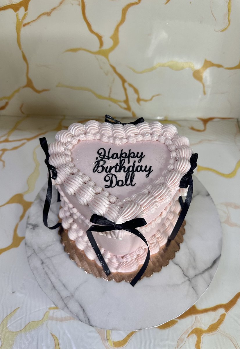 Cake Bae tweet media