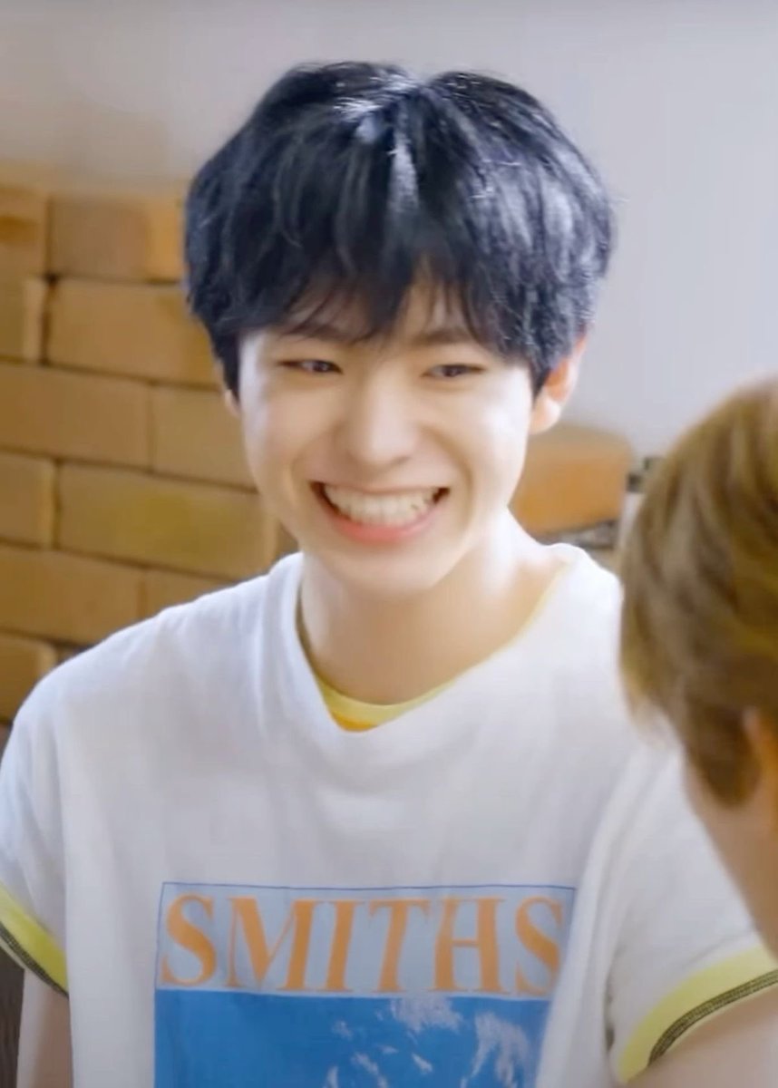 ᨳ𓂃 𓈒𓏸𝄞 tweet media