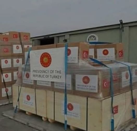 5 Milyon suriyeli için 50 milyar dolar
Filistin'e yardım için 2 milyar dolar
Sudan'a yardım 750 milyon dolar
Afgnistan'a yardım 650 milyon dolar
Libya'ya yardım için 500 milyon dolar
Mursi için Mısıra 2 milyar dolar
Afrika'ya yardım 7 milyar dolar
Arakan'a yardım 50 milyon dolar