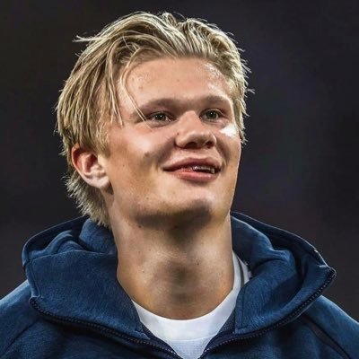 Gegenpressball hesabımızda güzel anılar biriktirdik bazen doğruyu yazdık bazen yanıldık. Ortaya bir kartvizit bıraktık. Kafaya taktım, başardım. Tekrar döneceğim. Ama kartvizit bırakacağım başka şeylere itiyor beni hayat artık. Burada arada sırada devam edeceğim. Görüşmek üzere.