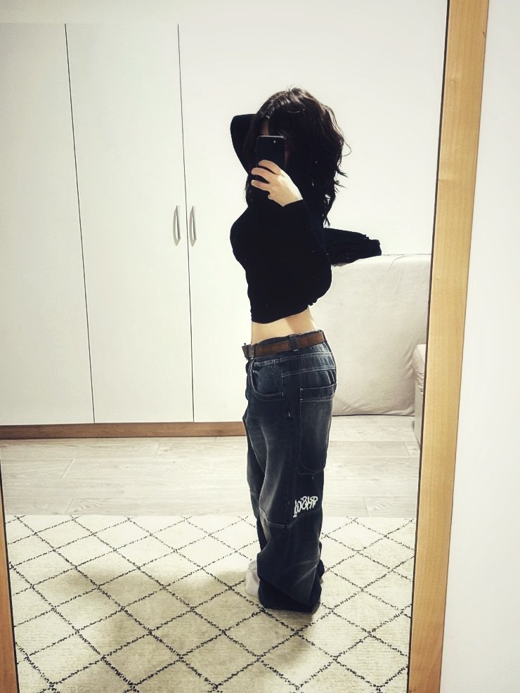 Elea tweet media