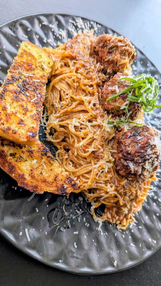 La Badi Itachi🌞 tweet media