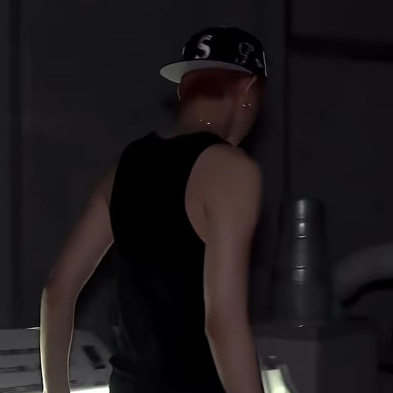 ꒰ྀི১ ໒꒱ིྀ tweet media