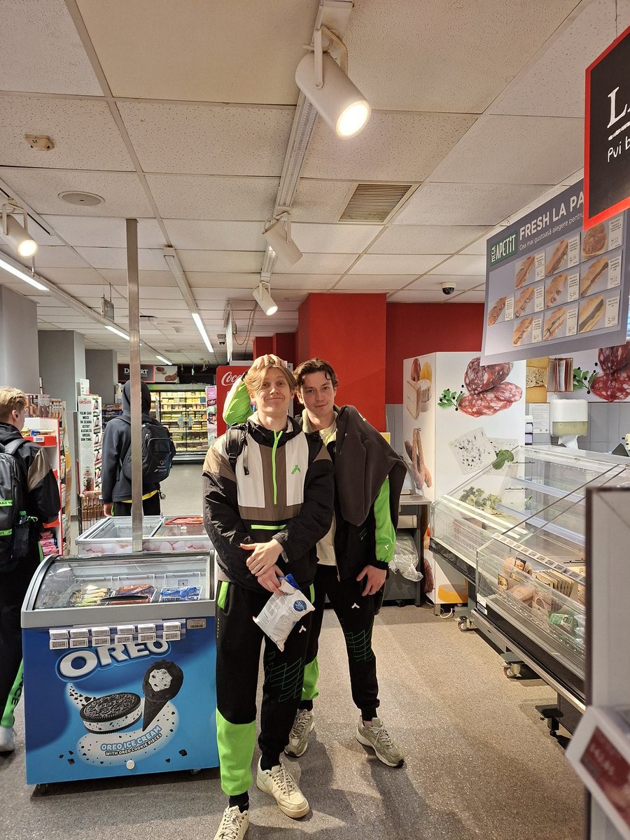 what a day my team is amazing
2-1 <a href="/AuroraCS2_GG/">Aurora CS2</a> 
2-0 <a href="/PassionuaGG/">PassionUA.gg</a> 

We go again tomorrow