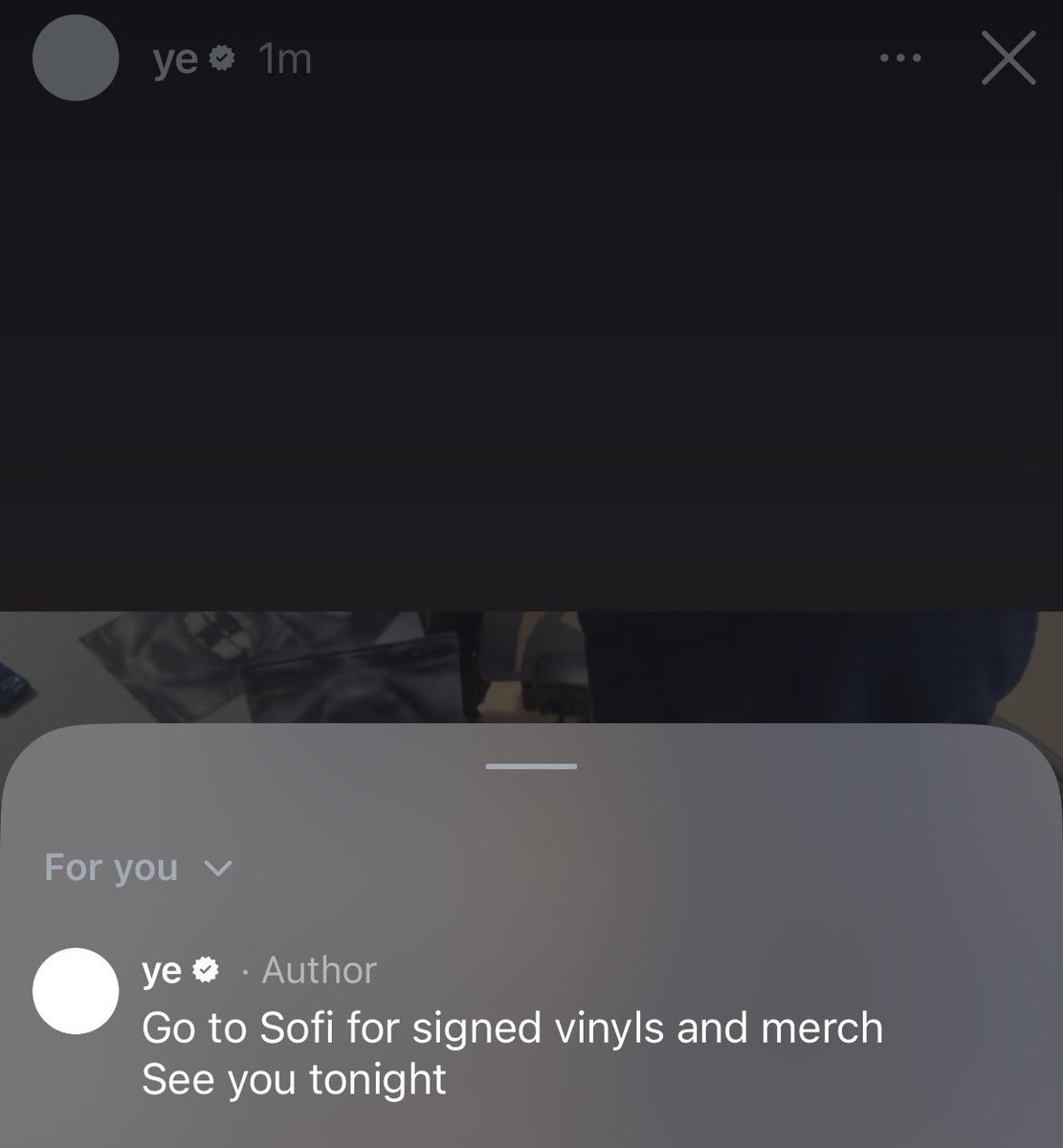 YEFANATICS tweet media