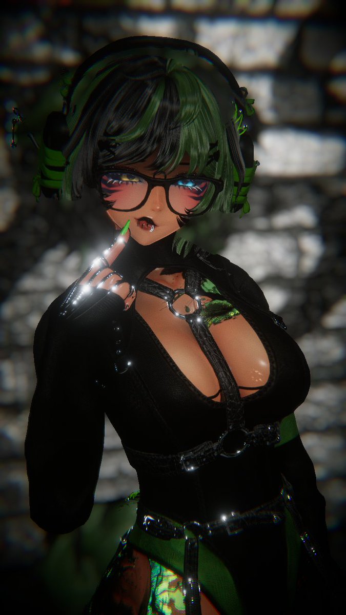 pythxness's tweet photo. Elle is super cute!! I need to take more photos in Kaiylast's avatars! <3 

#VRChat #VR https://t.co/sq8to8BFWT
