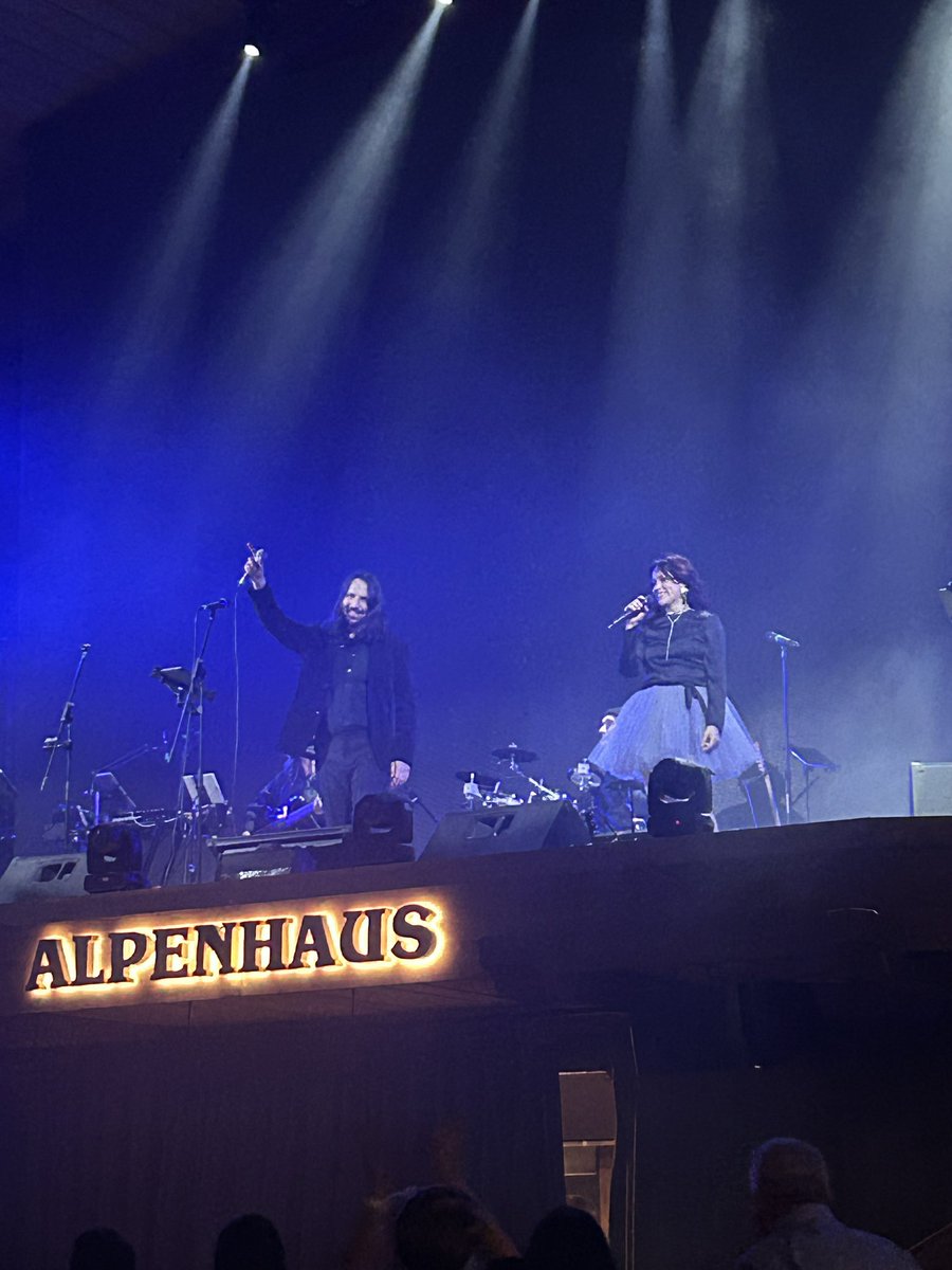 По гороскопу ди-джей tweet media