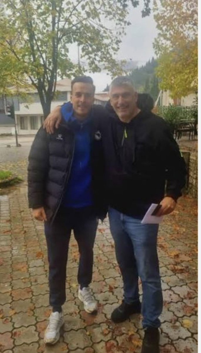 Azra zrno radosti 🧜‍♀️🎶🍀🖐️ tweet media