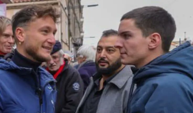 Fdesouche.com est une revue de presse tweet media