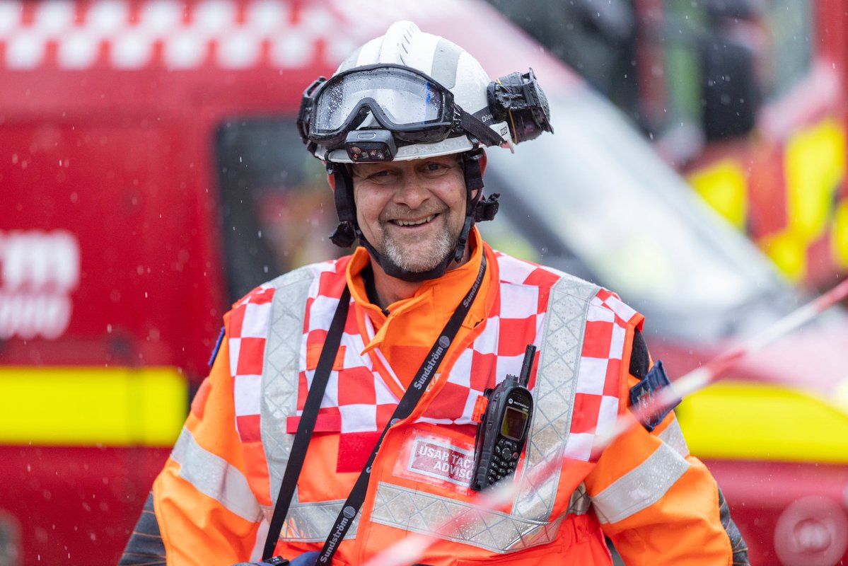 GrandadWolf 🎗️🧡🖤🐺 tweet media