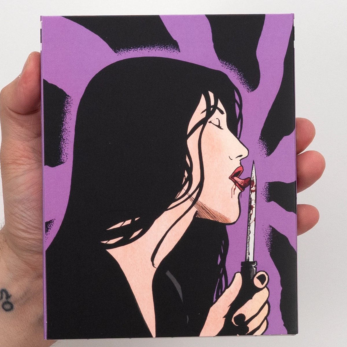 disc_connected's tweet image. ***ANNOUNCEMENT***

Now available to preorder on the @VinegarSyndrome website on Blu-ray and shipping later this month in the US from @ocndistro #PartnerLabel #SaturnsCore: #SavageVows (1995)!

Mark’s wife has tragically passed away in a fatal automobile accident. After the