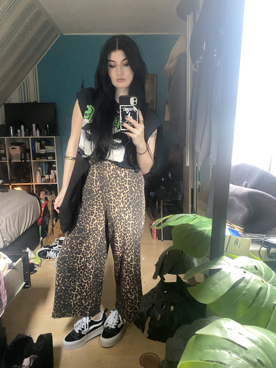 aries GELDHERRIN tweet media