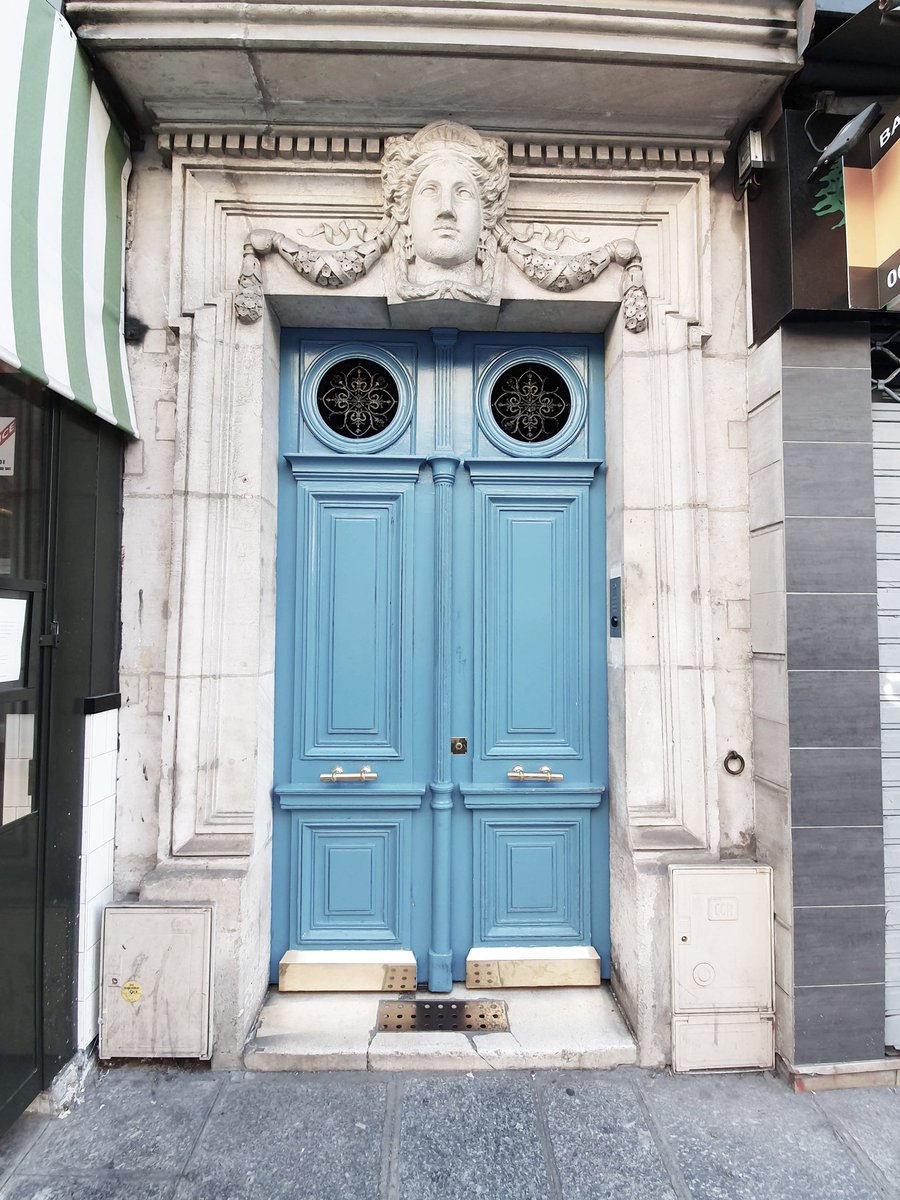 Parisian pastels 💙💙💙