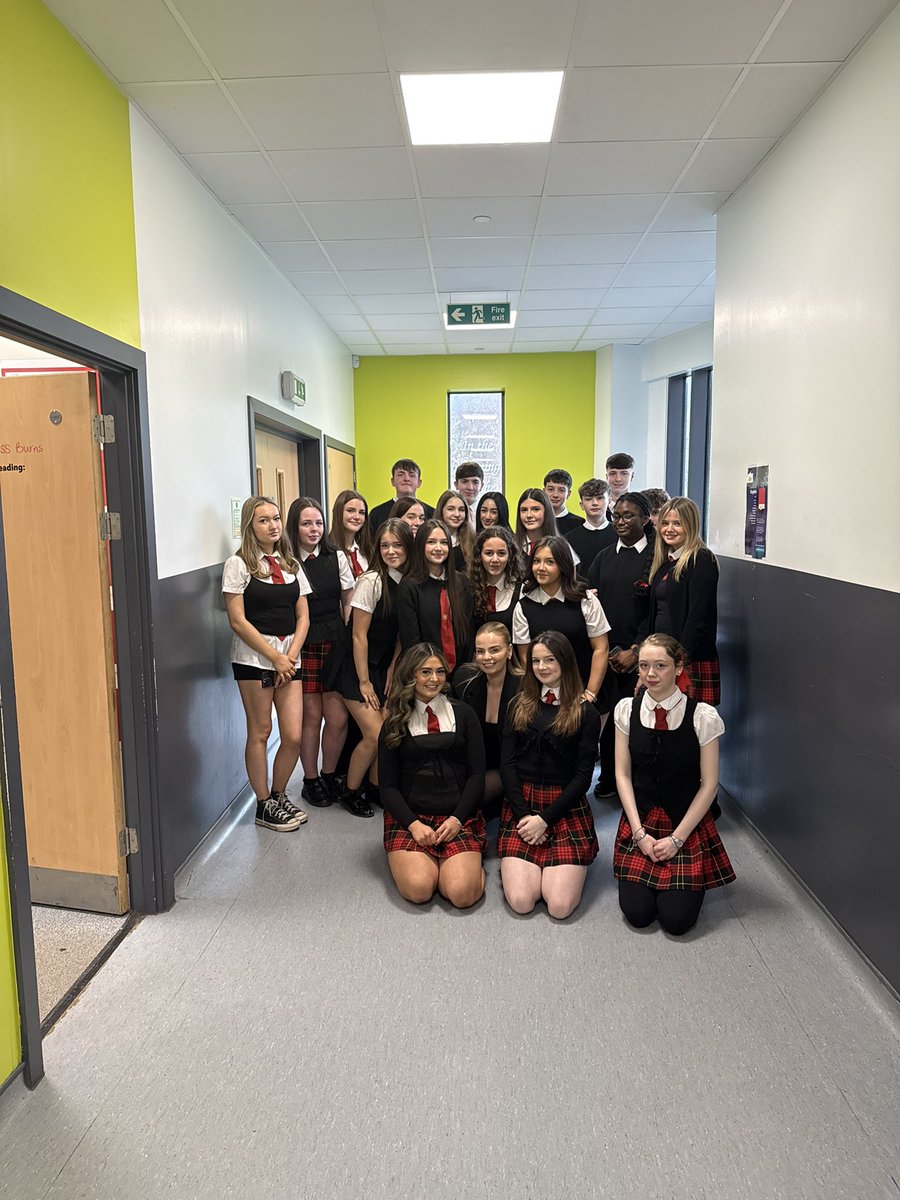 Mrs Gardner tweet media