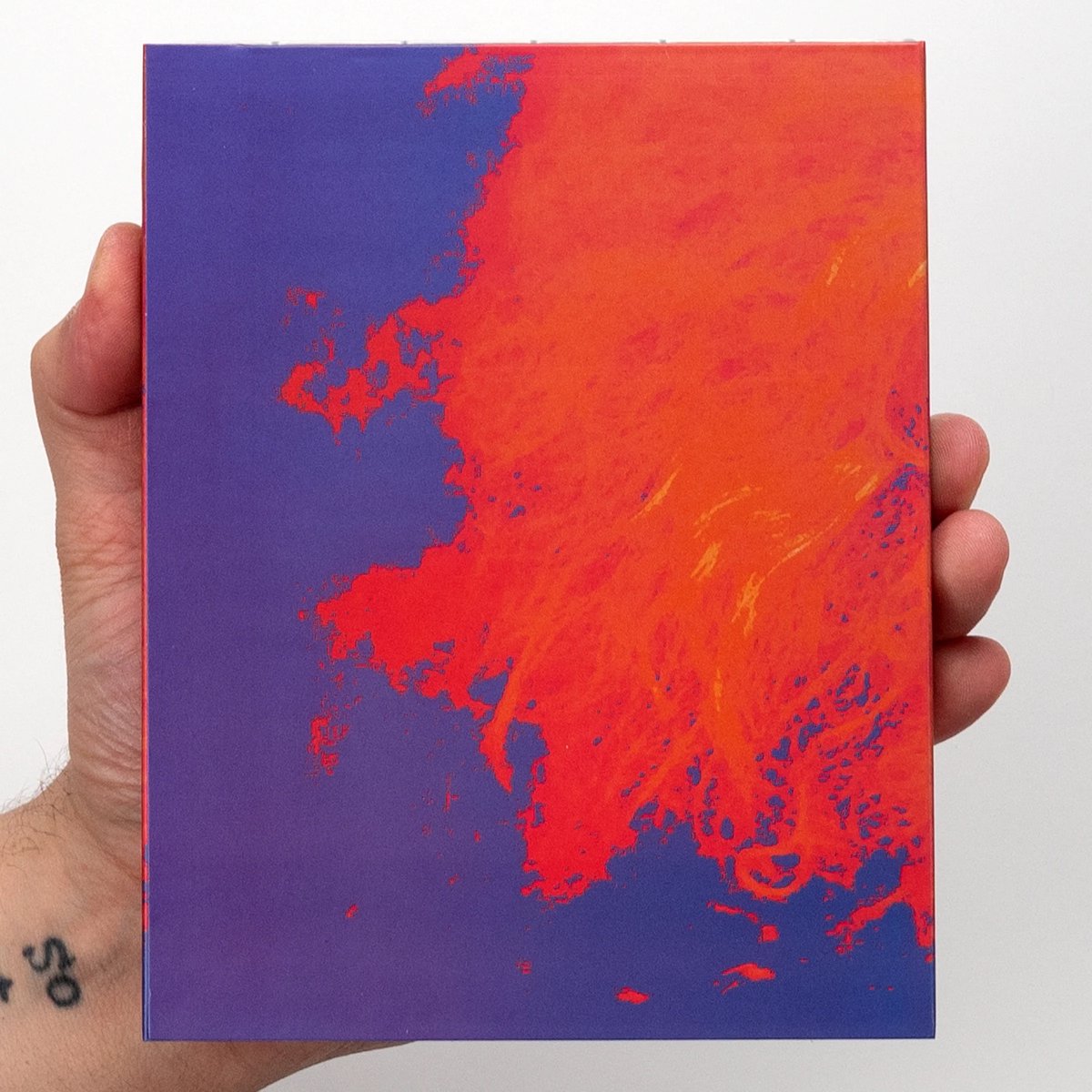 disc_connected's tweet image. ***ANNOUNCEMENT***

Now available to preorder on the @VinegarSyndrome website on Blu-ray and shipping later this month in the US from @ocndistro #PartnerLabel @DarkSkyFilms: #SheLovedBlossomsMore (2024)!

Three brothers build a time-machine to bring back their long-dead mother in