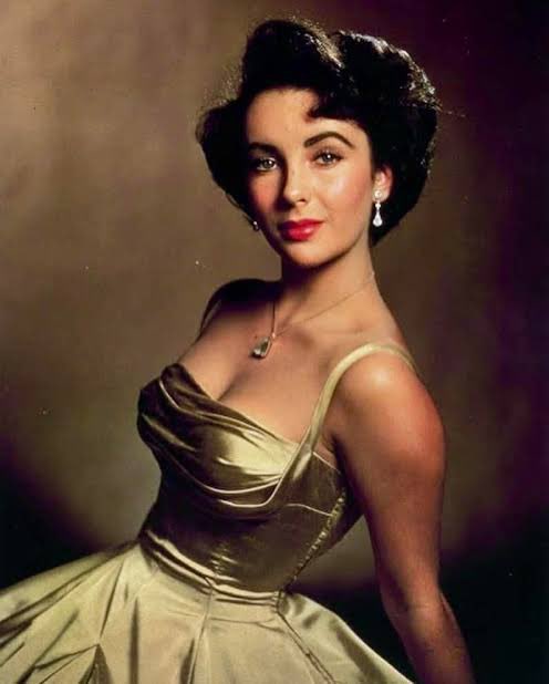 Taylor Swift Updates 💎 tweet media