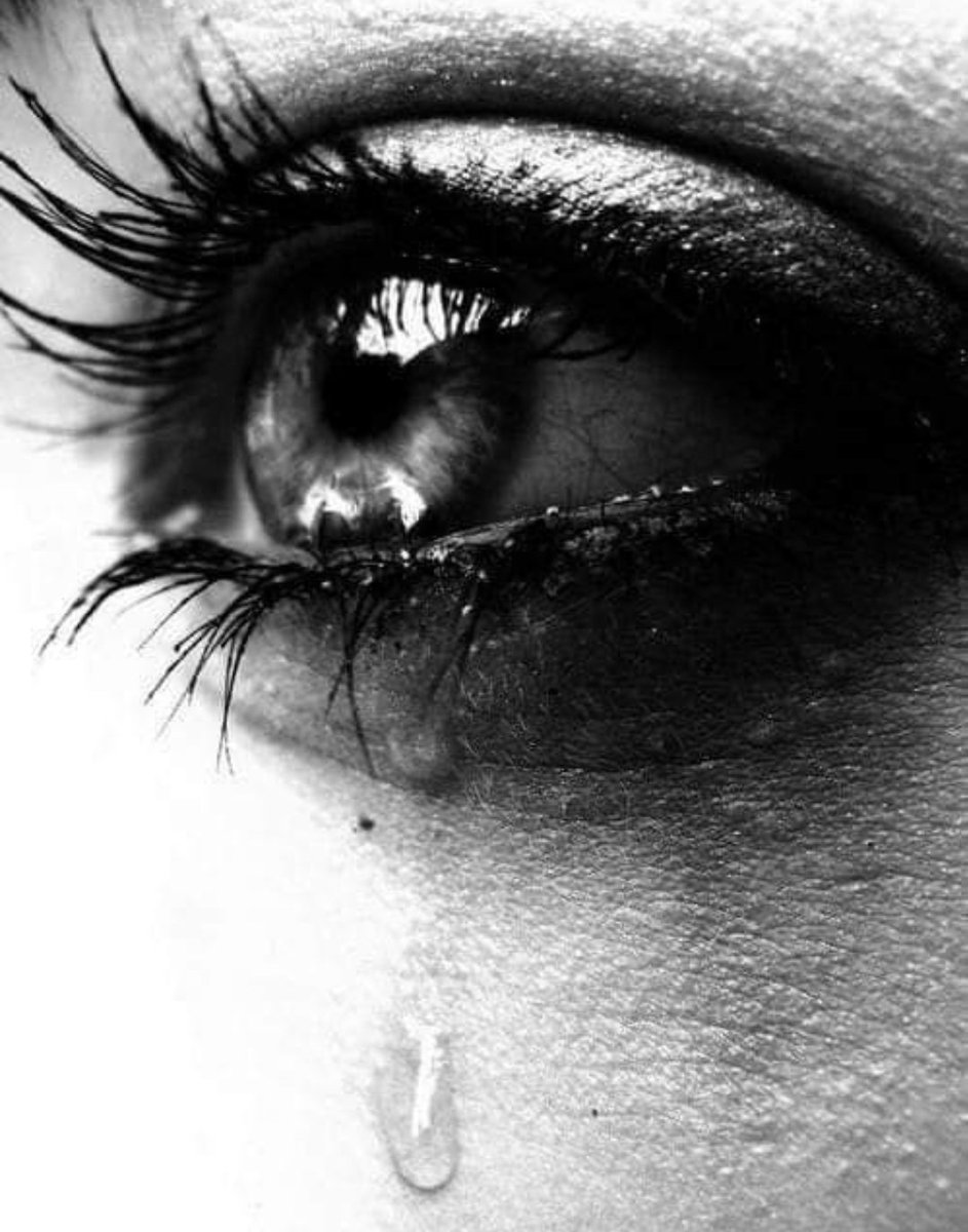 ,,,, 

“Gözyaşların akmıyor diye güçlü sanma kendini; 

en büyük isyan, kendine ağlamayı bile çok görmektir.”

🥀