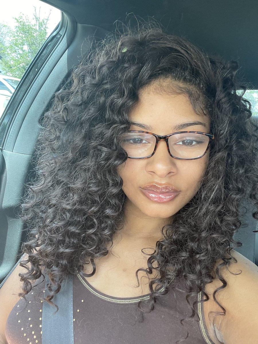 gorgeous tweet media