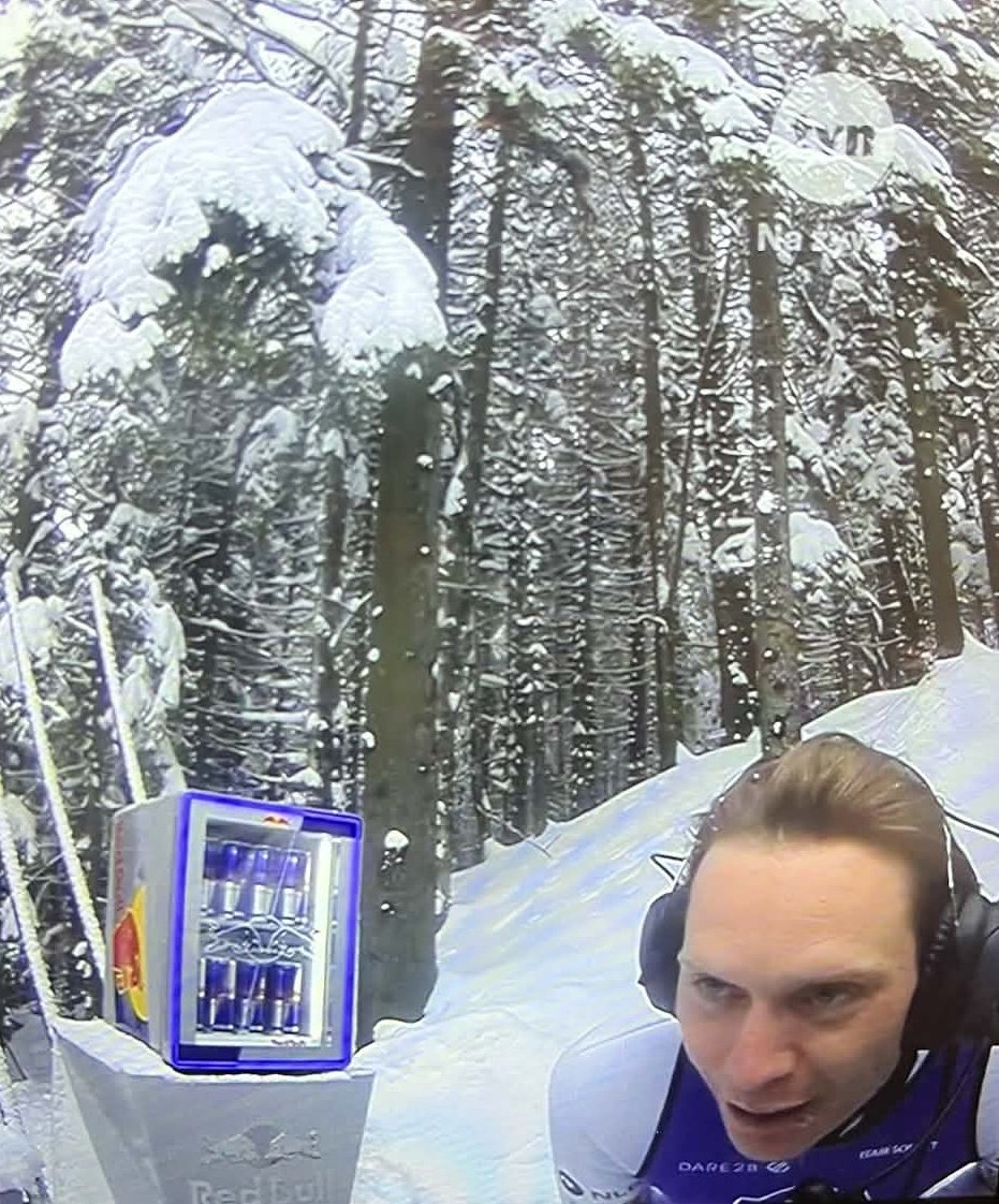 does he know that he exists