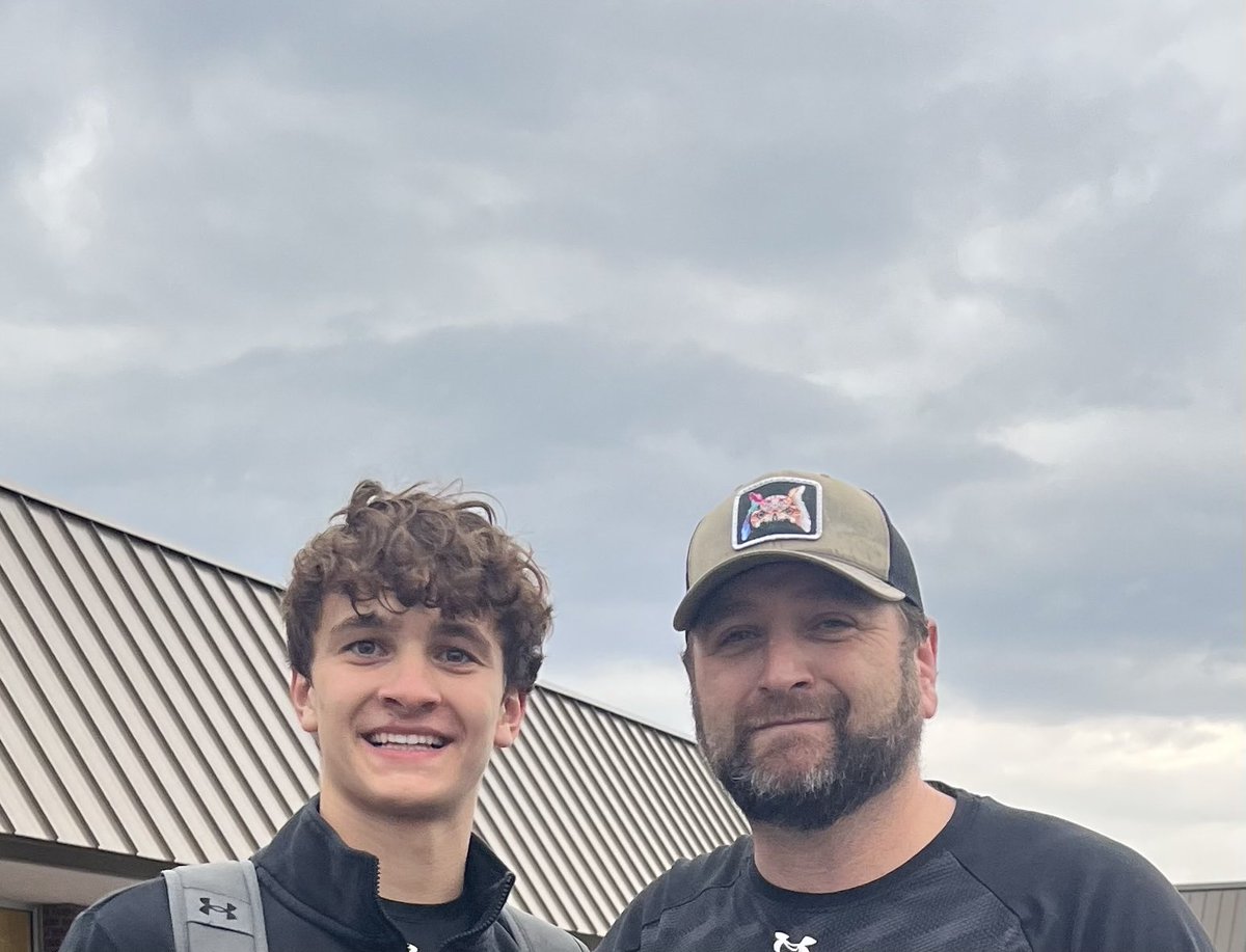 Coachjambrose's tweet photo. First training session for MTAFootball ! Thomas Boler from Niskayuna HS. 

More sessions are available next week. 

2 WR’s are training 4/7 at 5 PM, QB’s check it out. 

🔗 in bio. 
#GTG👻 https://t.co/rlJw6JBDNy