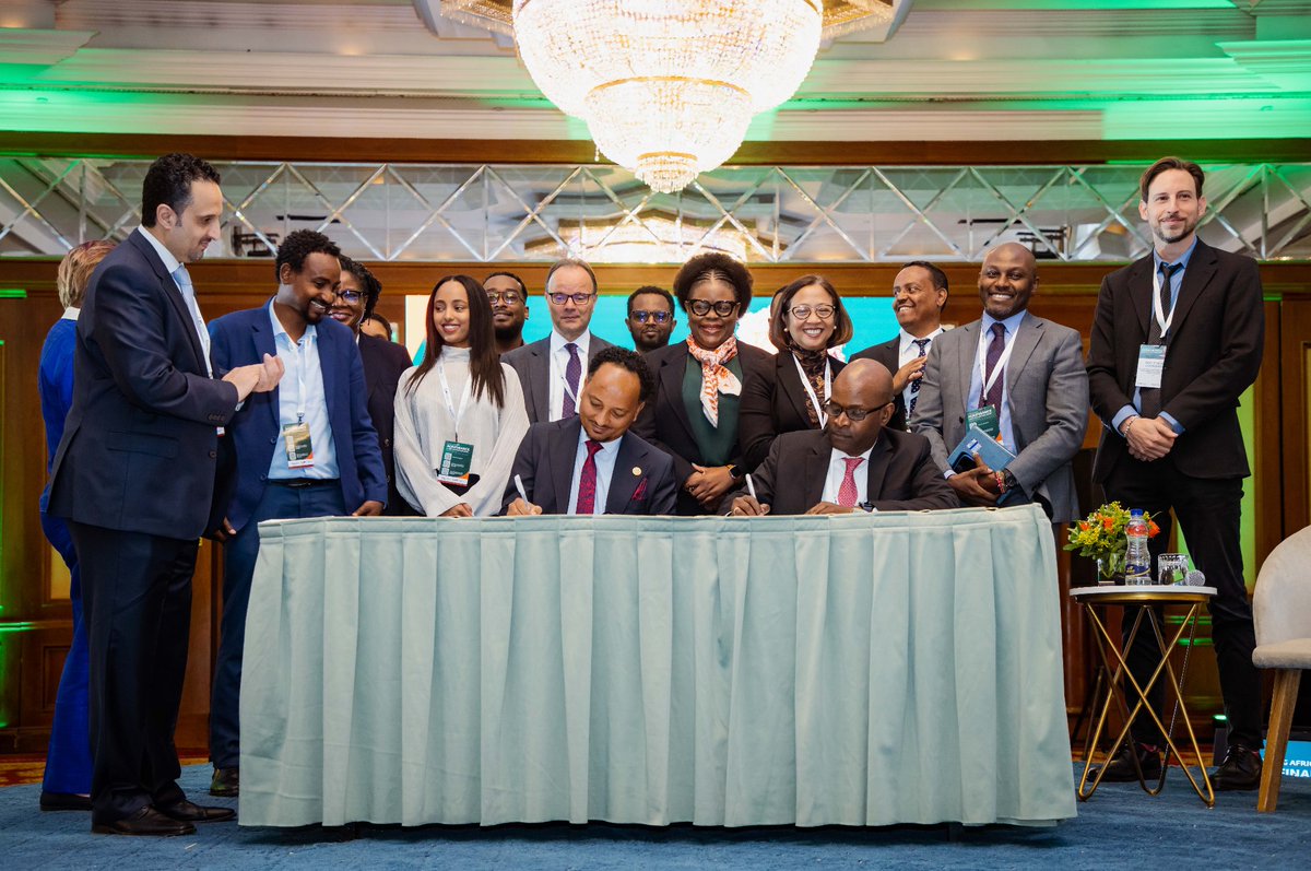 IFCAfrica's tweet image. .@IFC_org is investing $1M in @Lershaapp, a digital #Agri pioneer in Ethiopia, to expand access to credit, inputs &amp;amp; advisory for smallholder farmers. The aim: to improve yields, create jobs &amp;amp; widen access to markets. 300k farmers reached so far, with a goal of 1 million by 2030.