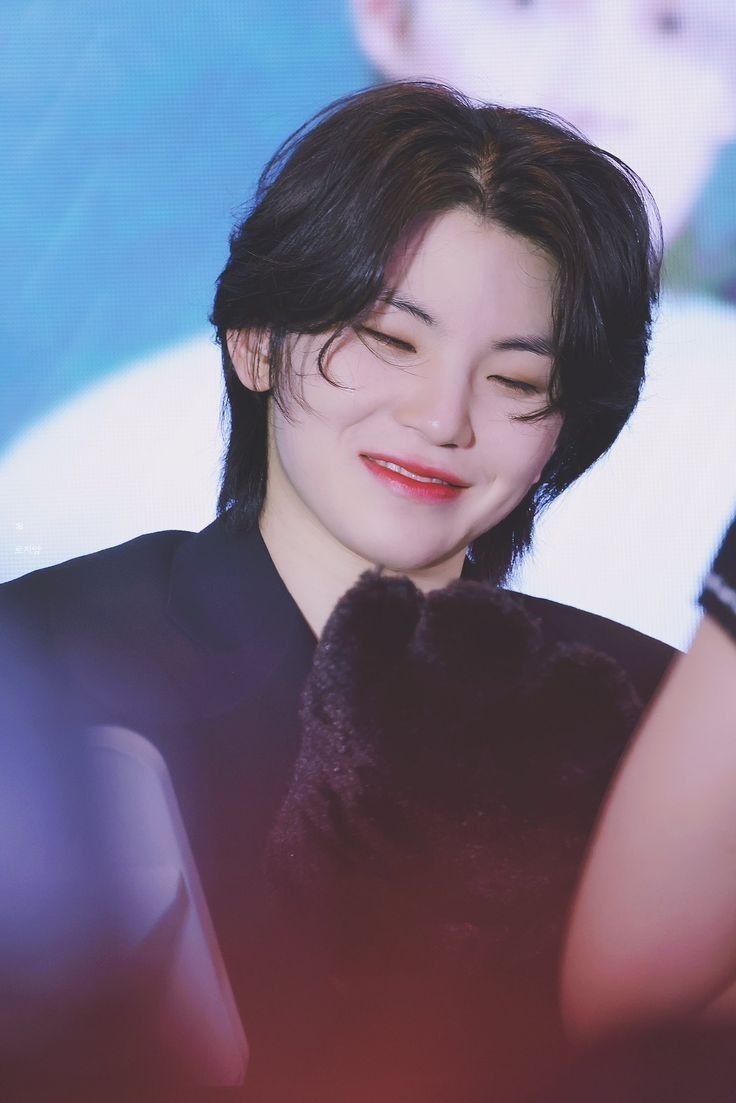 How many days until OT13 SVT return? tweet media