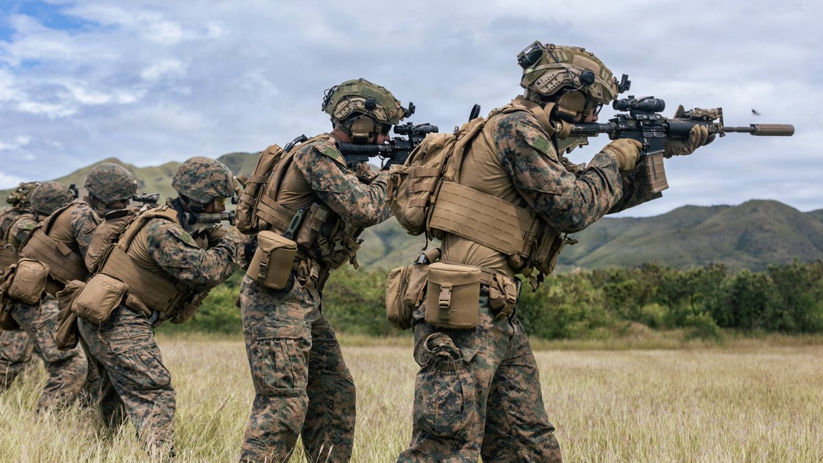 MARFORSOUTH's tweet image. U.S. Marines with LAR Company, BLT 3/6, @22nd_MEU conduct M4 live-fire training at Camp Santiago, Puerto Rico, March 25, 2026. #USMC #22ndMEU #Readiness
