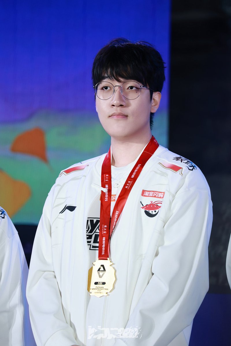 𝕛𝕠𝕛𝕠𝕪𝕒𝕒𝕒𝕒 tweet media