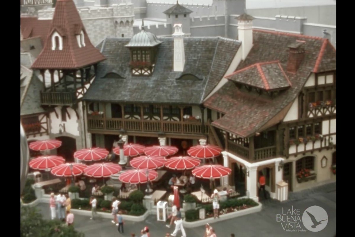 RetroWDW.com tweet media