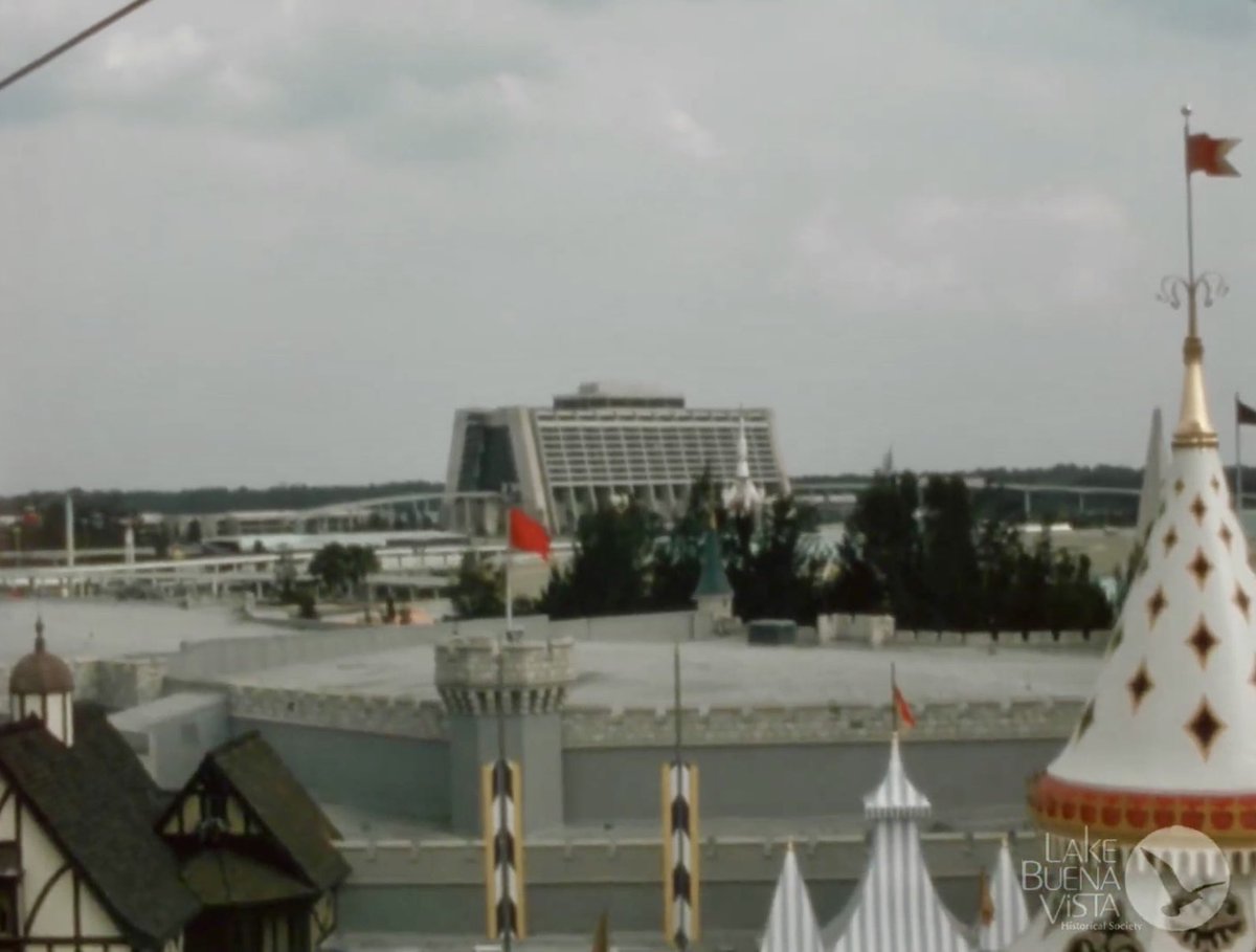 RetroWDW.com tweet media