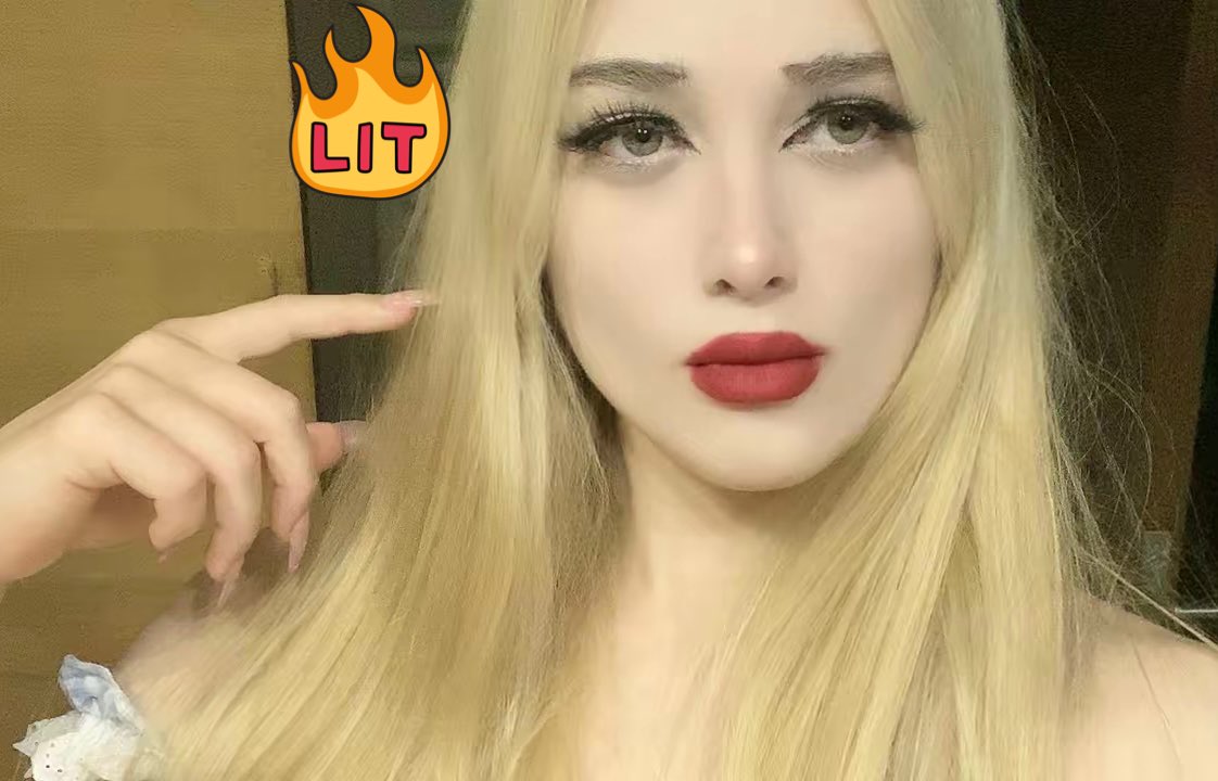 denizekinz tweet media