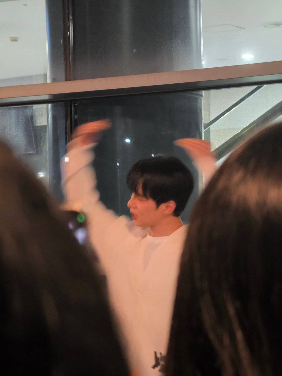 뚜두✨ tweet media