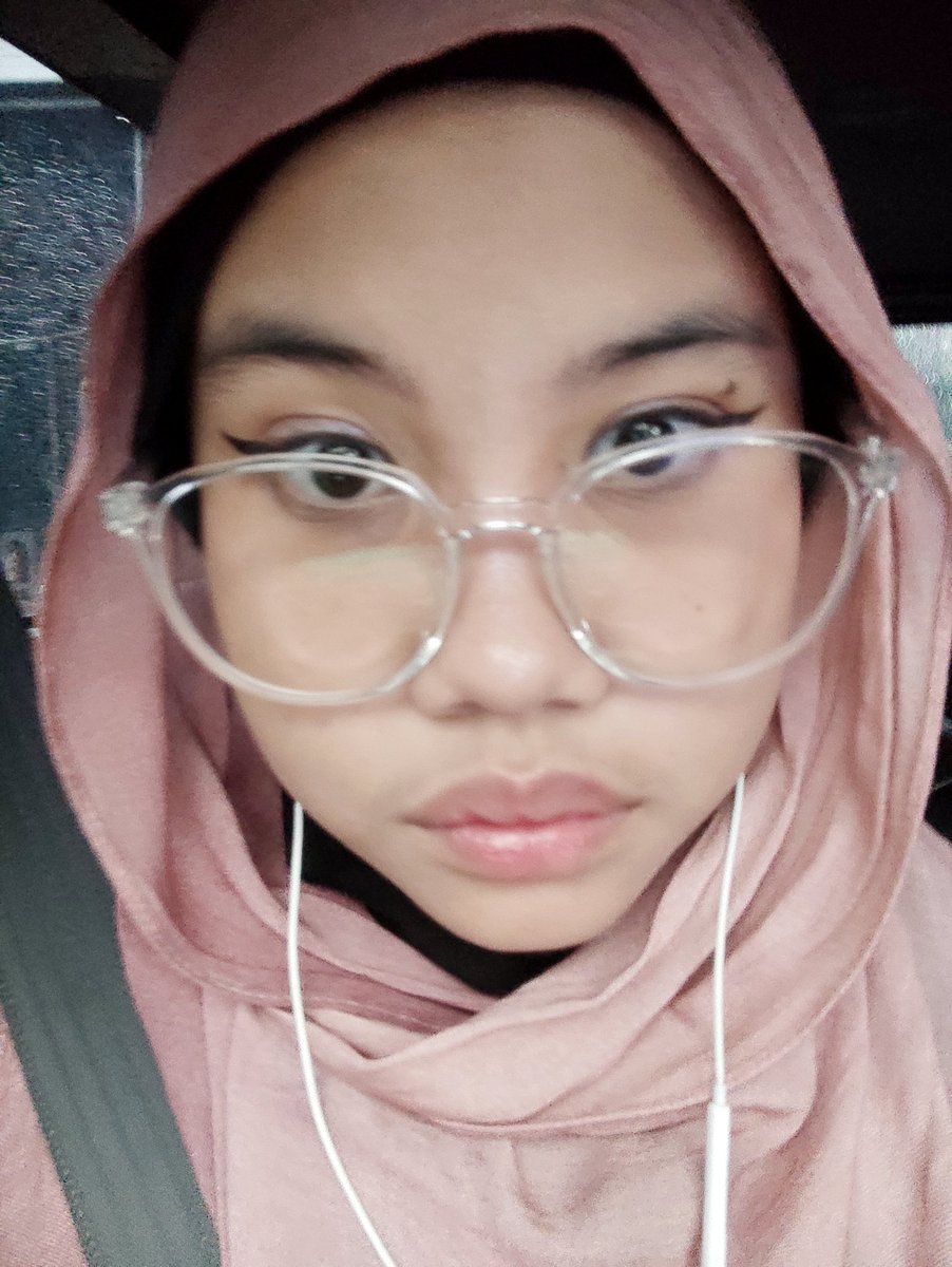 K🅰️🅰️riSSsO0ol tweet media