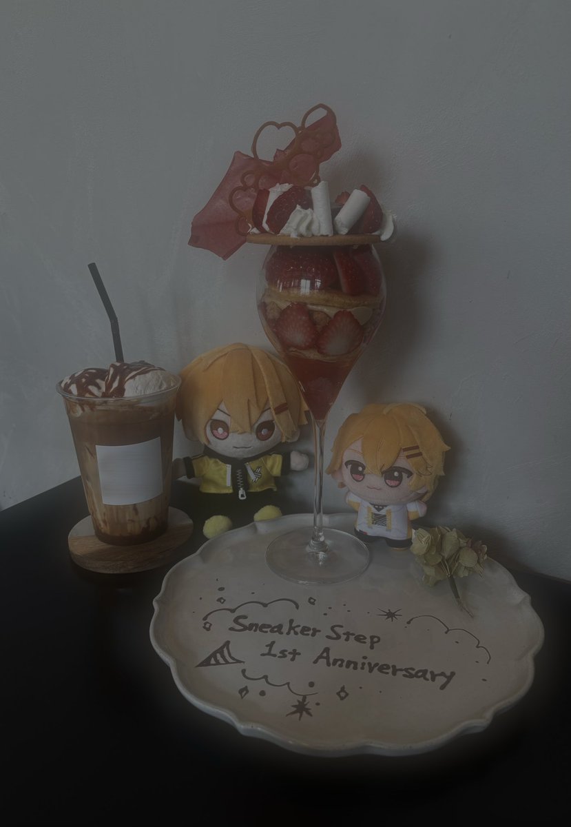 𝐋𝐢 tweet media