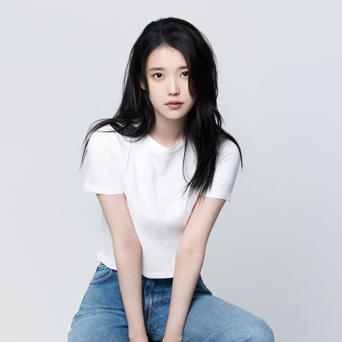 아이유 에델바이스 tweet media