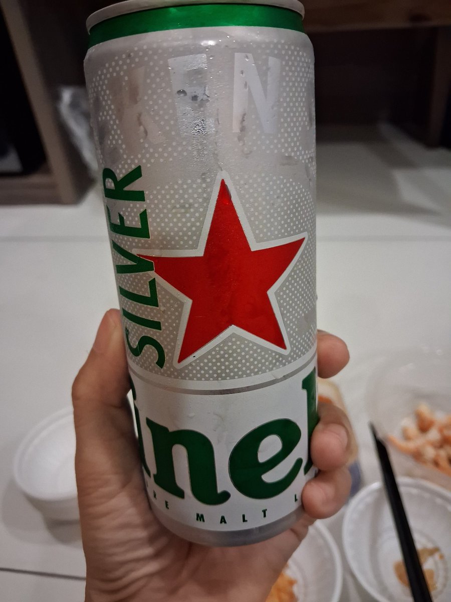 SamKolanh4567's tweet photo. Tầm này nhậu nhẹt cùng e k ạ. Lai rai cho dễ ngủ ạ🥰🥰🥰 https://t.co/9r2Q8A3pMo