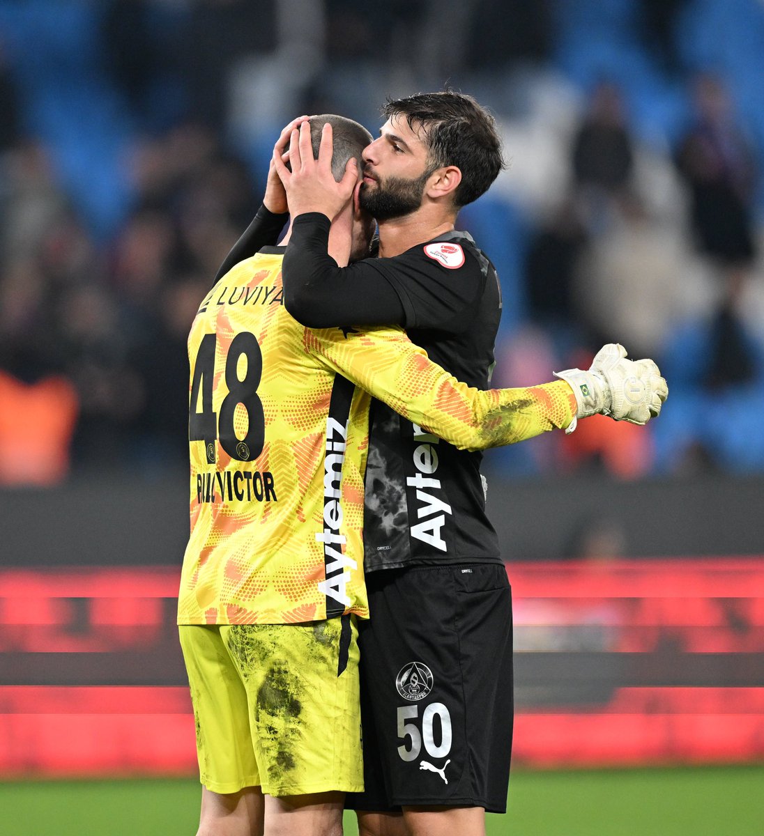 Deportes Reports tweet media