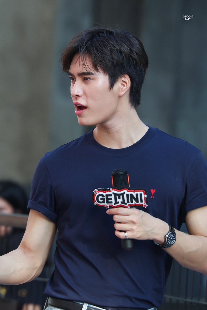 𝐌𝐎𝐎𝐍𝐋𝐔𝐕 tweet media