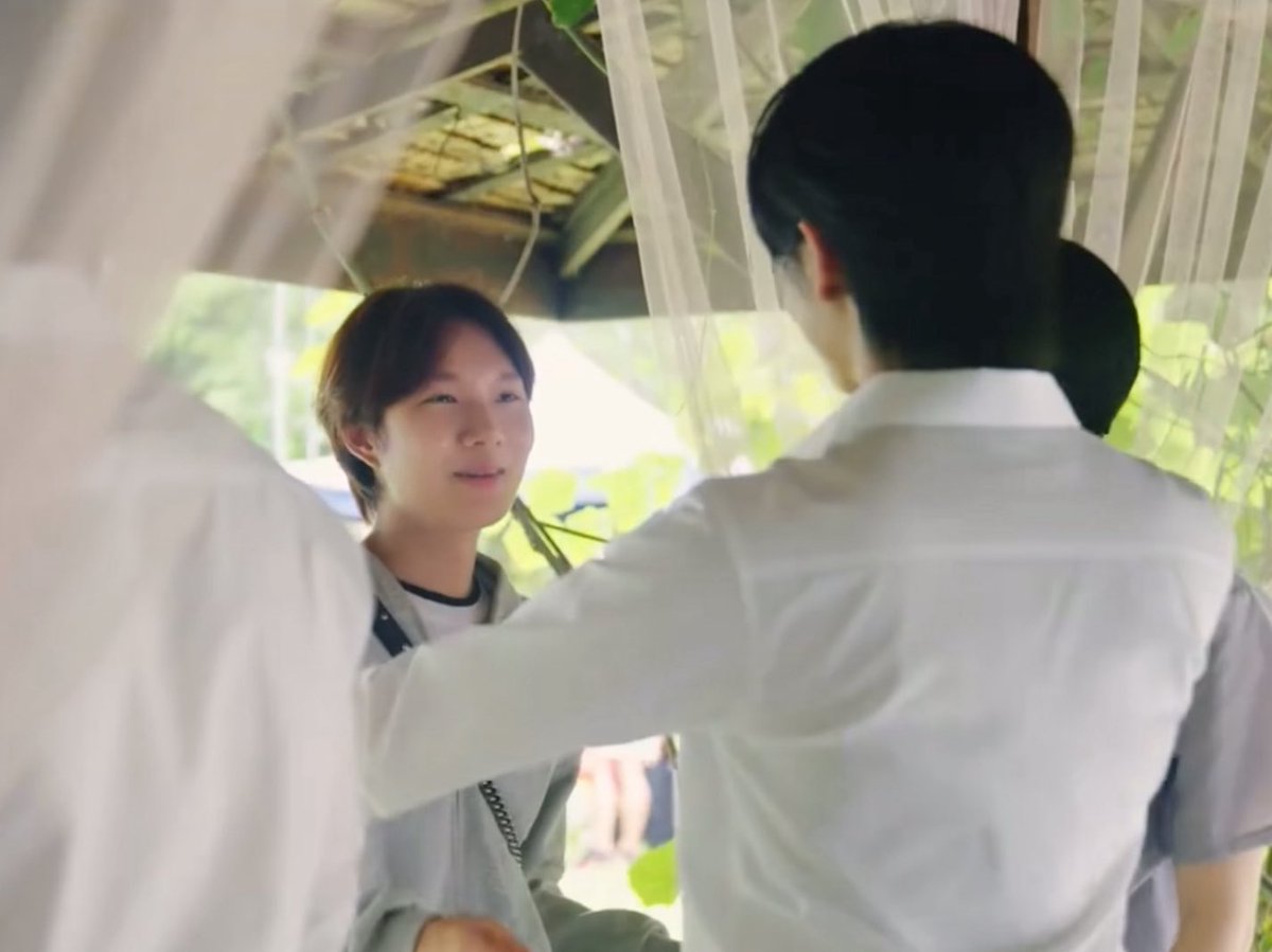 𝐲⛱️ tweet media