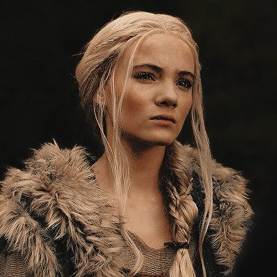 𝕭𝑙𝑒𝑠𝑠𝑒𝑑 𝖔𝑓 𝖋𝑖𝑟𝑒 RESERVAS ABIERTAS tweet media